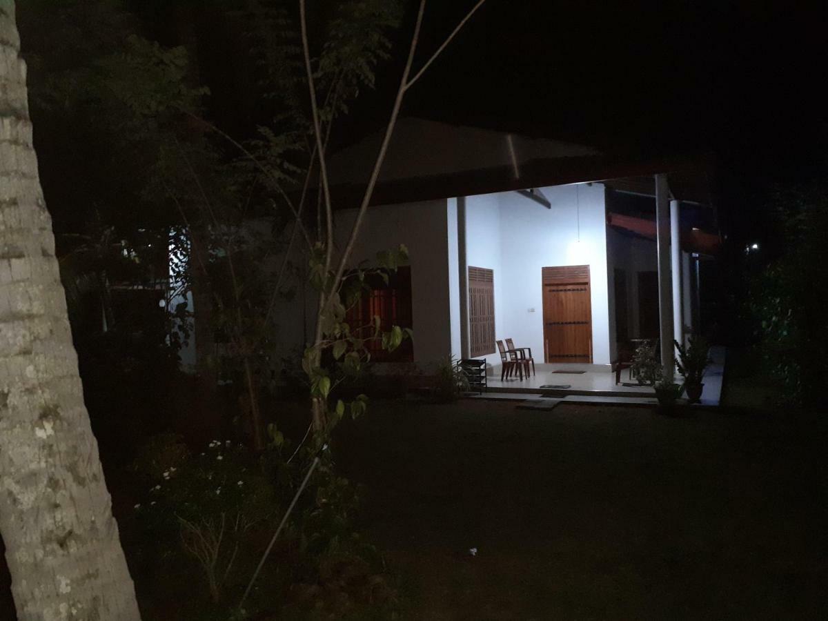 Serene Home Stay Udawalawe Zewnętrze zdjęcie
